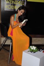 Malaika Arora Khan at wendell Rodericks book launch on 7th Aug 2012 (76).JPG
